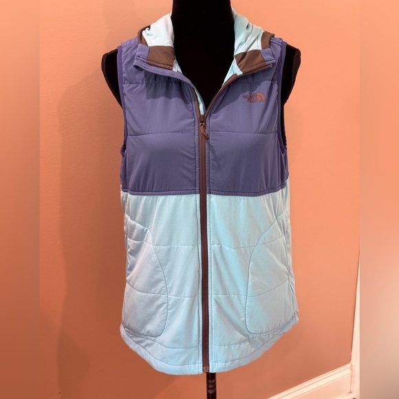 Women’s THE NORTH FACE mountain zip up vest- Size medium - Picture 3 of 8